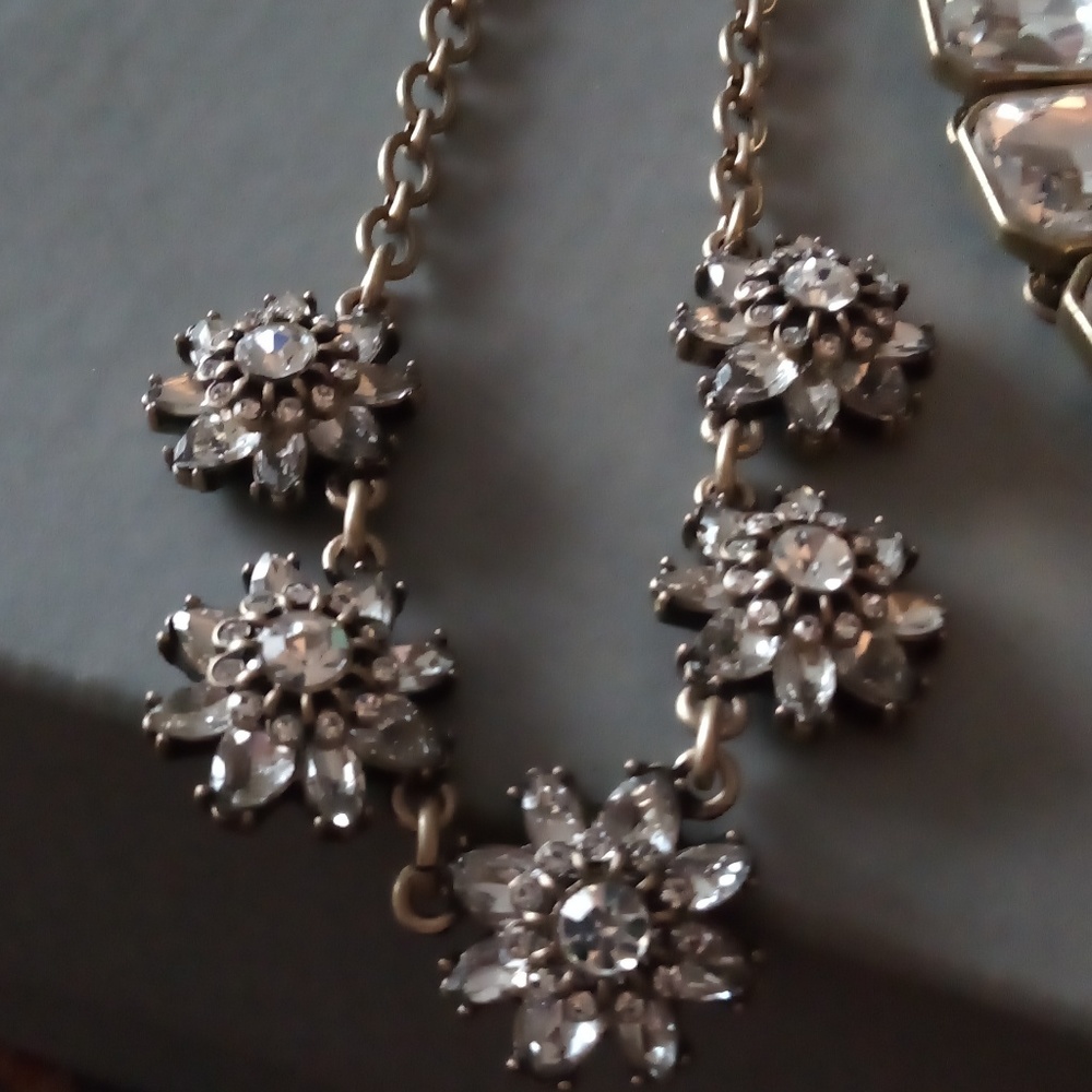 Jewelry - Picture 2 of 6